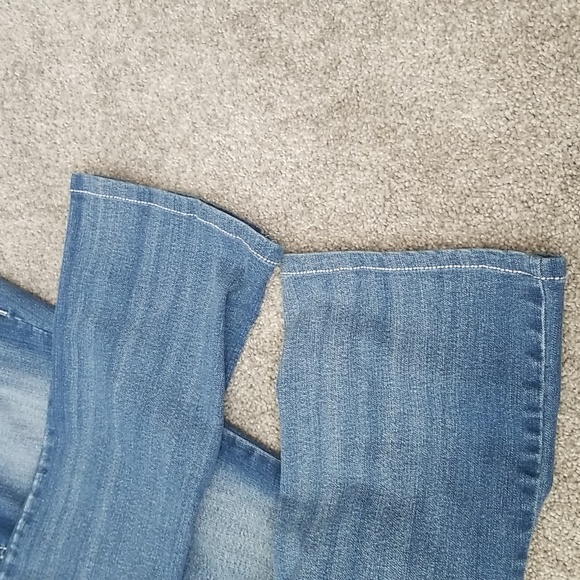 #V - Wallflower Authentic Denim Sz 7 Bootcut Mid Washed Jeans - Picture 13 of 13